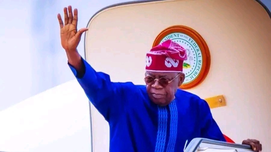 ishaqsamaila5's tweet photo. Tinubu departs London after historic state visit

PRESIDENT Bola Tinubu on Thursday night departed London after a two-day historic visit at the instance of the royal family. https://t.co/hTTrxadUXv