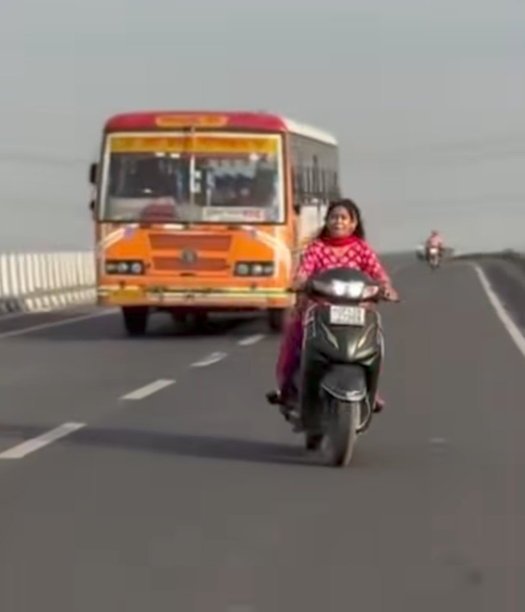 प्रहलाद चा 🇮🇳 tweet media