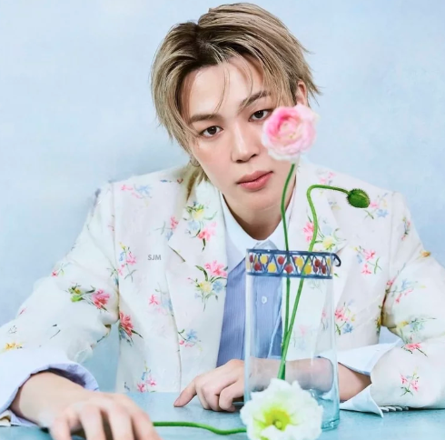 About Music tweet media