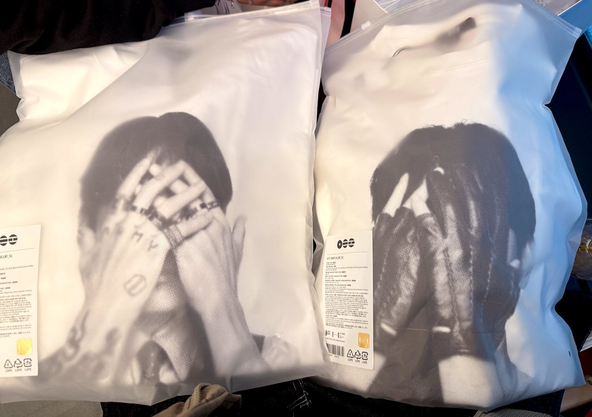 เสื้อจองกุกแทฮยอง ถ้าใส่เดินคู่กันกับเพื่อนฉันเขินนะ