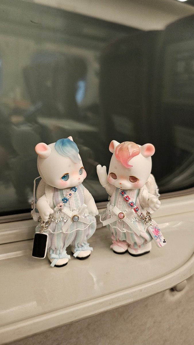 mokuwamo's tweet photo. 第一次坐高鐵🚄 https://t.co/DQnZ9uRFYp