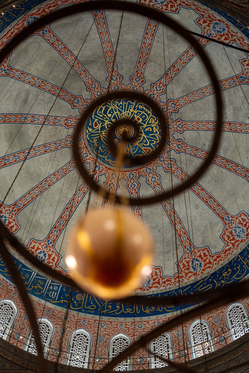 Ramazan Bayramı’nızı en kalbî duygularımla tebrik ederim. Cenab-ı Allah, ibadetlerimizi kalplerimize nur, bayramımızı huzur ve sevinçle geçirmenizi nasip etsin. Başta Gazze, Filistin, Lübnan, İran ve Doğu Türkistan olmak üzere tüm mazlumlara kurtuluş ve zafer ihsan eylesin.