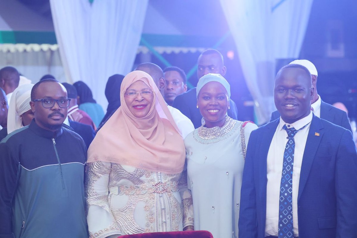 Amiyo Judith Laura tweet media