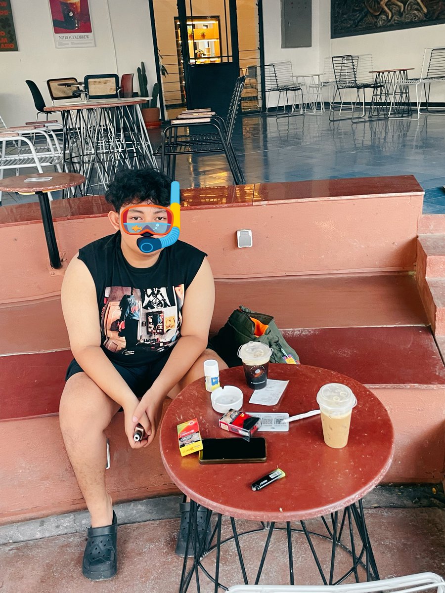 cloudchub's tweet photo. nako nako nako 

#gayjogja https://t.co/fQpzE14Ex0