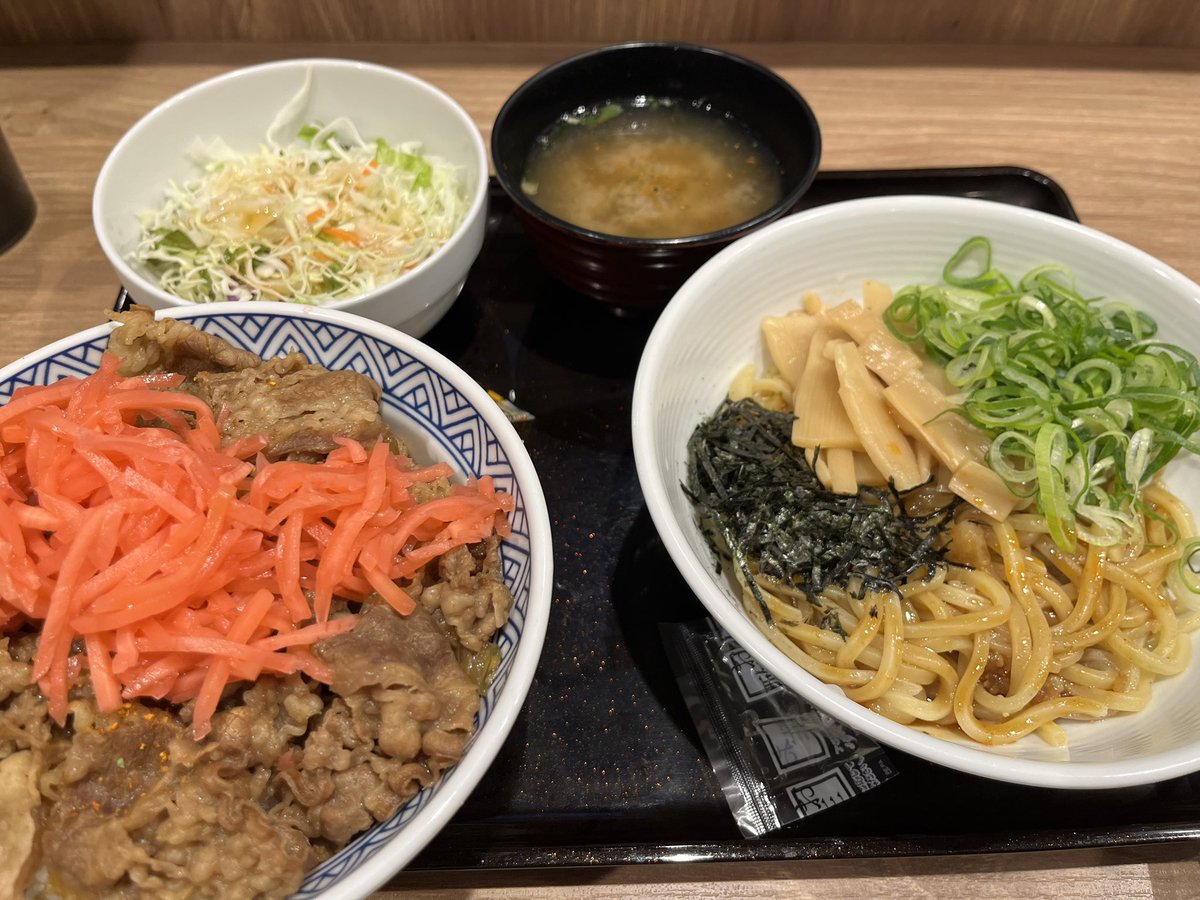 皇隊〆エニ【皇隊/Revise】週7日配信(いつでも会える配信者)☘️10月11月配信満員御礼☘️ tweet media