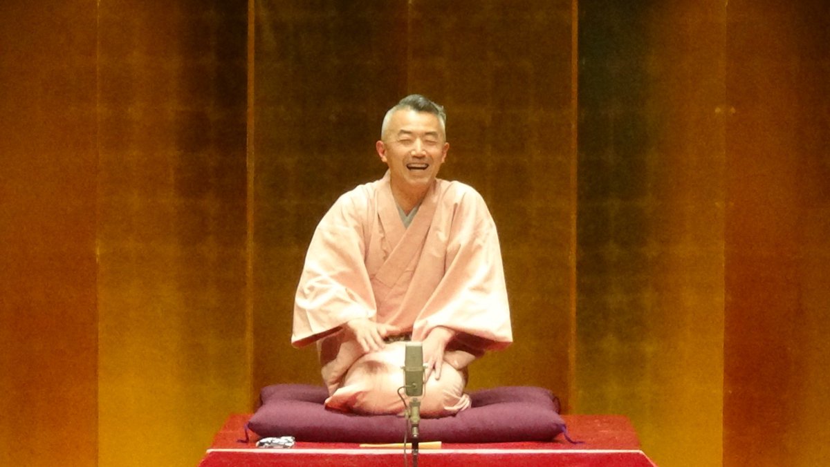 yamatohanashi's tweet photo. 3月19日（木）町田落語会

『冬桜』せん弥
初めての自作落語を初めてお客様の前で口演。
狙いすましたくすぐりより他愛のない会話の中で笑い起きることに驚きながら😀
たくさんのお客様、席亭の極楽さん、楽しい演者の皆さんに感謝感謝感謝です♪ https://t.co/fogIWzDHze