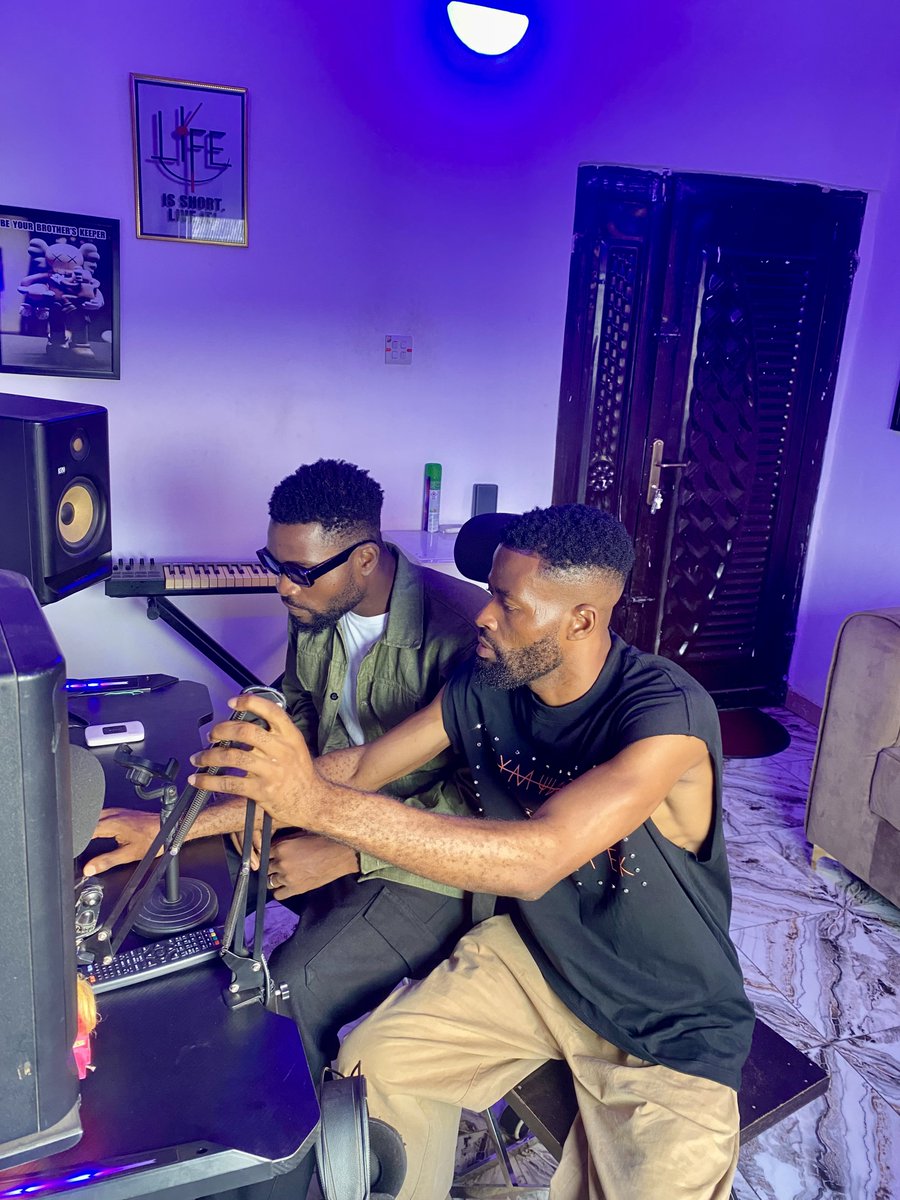 👑 FOURTY-NINE BEATZ 🎹🌍 tweet media