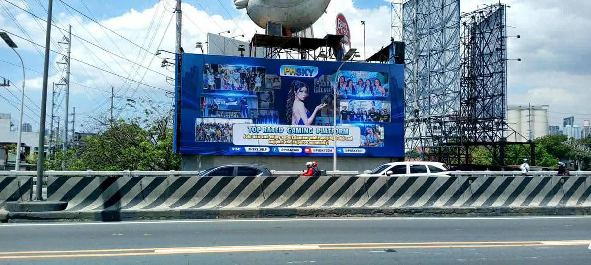 phskywinhub's tweet image. 🚨 SPOTTED ON C5! 🚨

PHSKY’s billboard is lighting up the streets — showcasing sports, caravans, charity &amp;amp; more 💙
Not just a billboard… it’s IMPACT. 🚀

👉 Sign up: 47phsky.net/?r=wrh5020

#PHSKY #C5 #Billboard #Philippines #Impact
