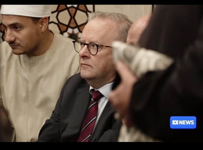 Just Jules ☮️ 🍉 tweet media