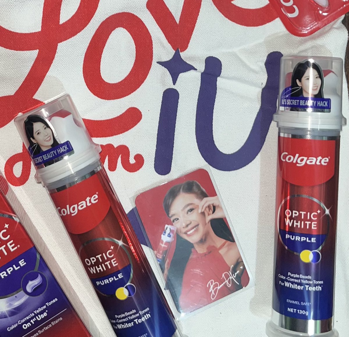hoelymollydusbi's tweet image. Finally got the #ColgatexBianca exclusive set. YAYY!! 💛

@ColgatePH
