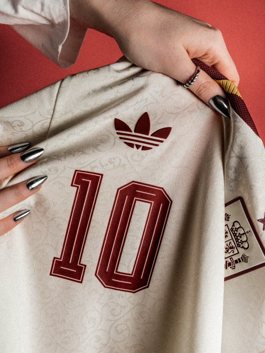 J. Mencía tweet media