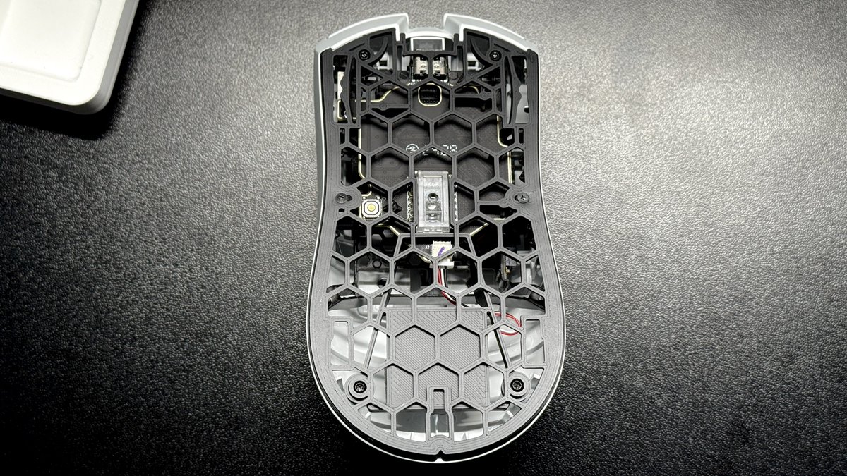 パトス / p4thos tweet media