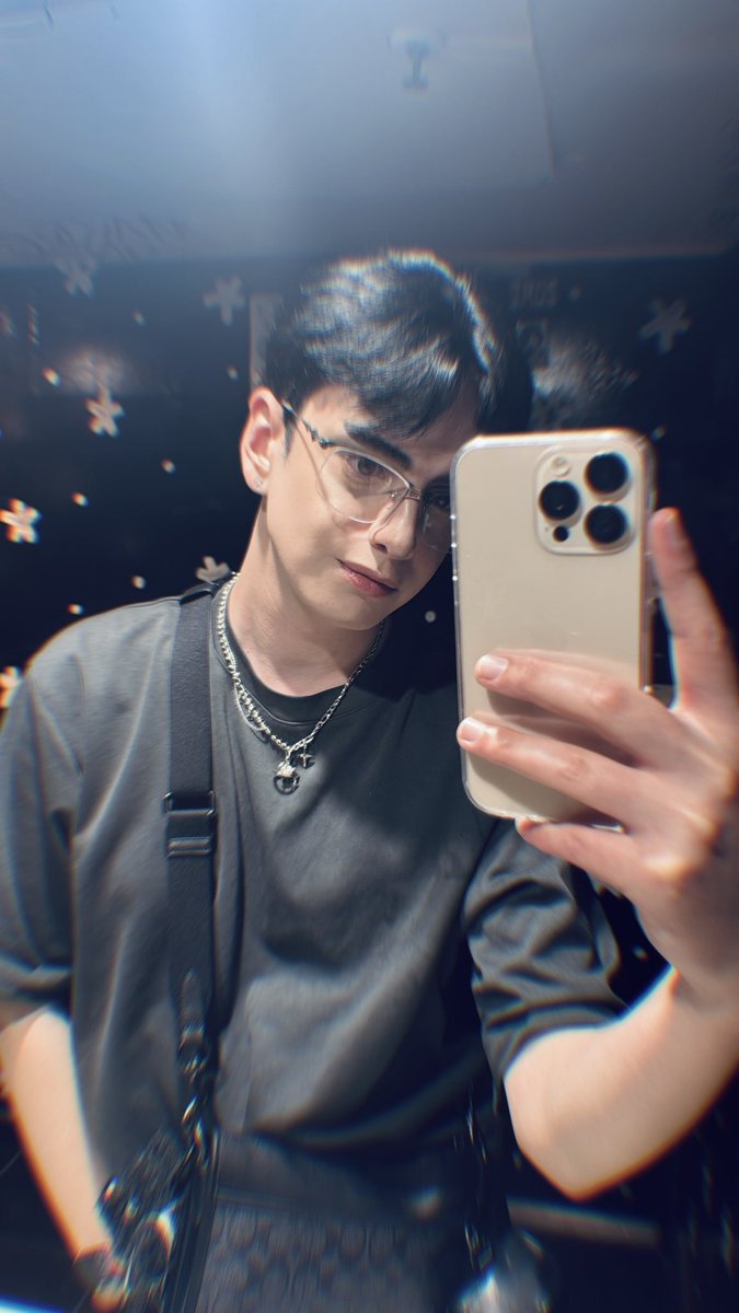 Junnie ✦ Butler VTuber ✨ tweet media