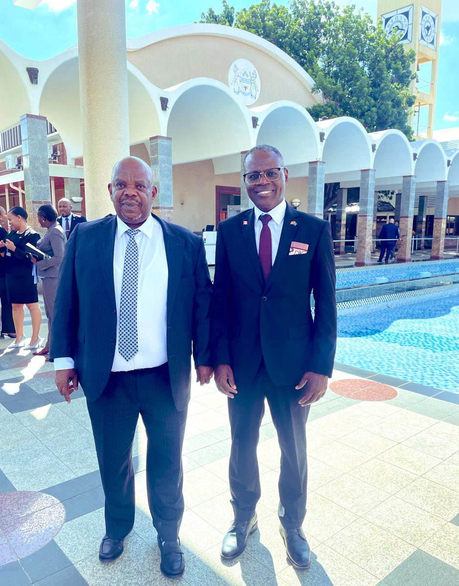 Canada in Zimbabwe tweet media