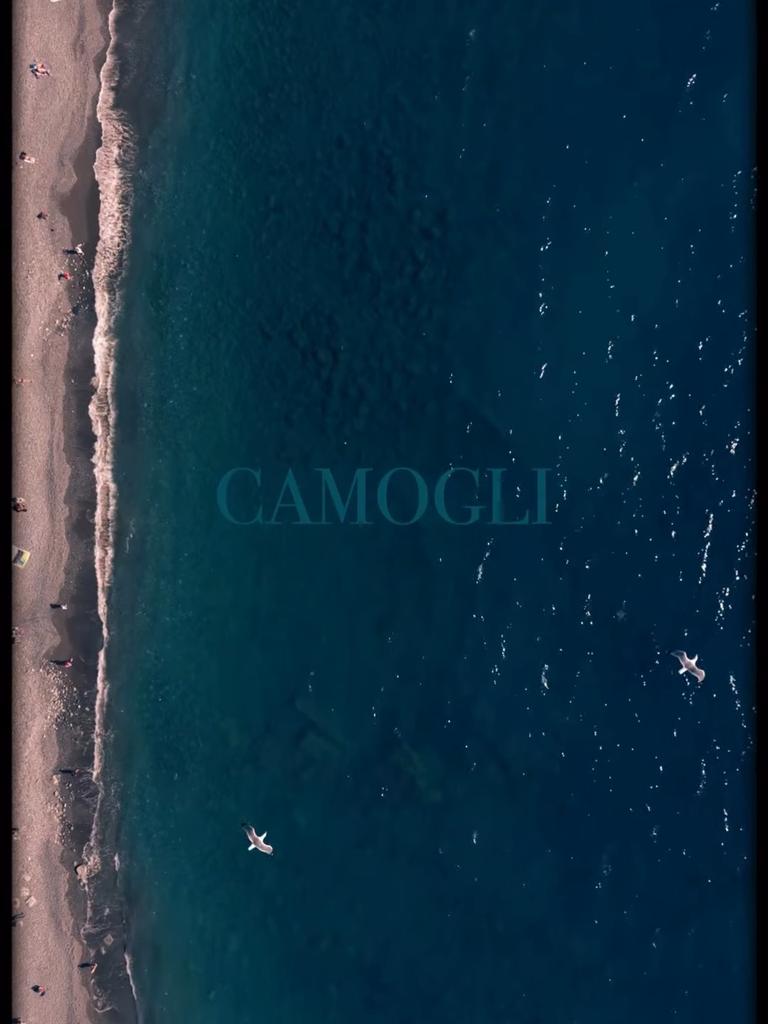 Buongiorno friends buon venerdì buon inizio giornata a tt/e 💪☀️☀️☕️buon caffè 🤗❤️😁🎶🐞🍀foto web ieri IG LIGURIA...il mare della splendida Camogli che come abbiamo sempre detto...e BLU!!! 😁😏🌊🌊⛵️⛵️🌬🌬⛱️E Sori...buon tutto🫂🙌💪❤️❤️