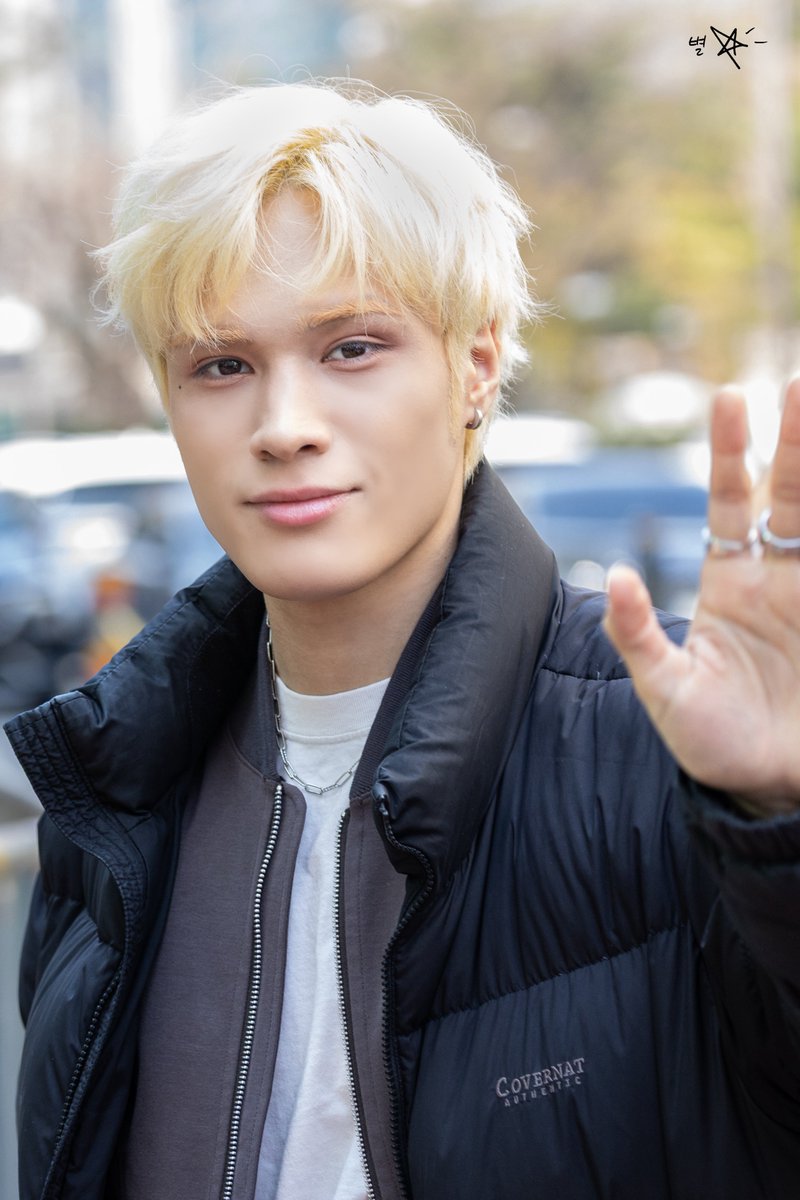 ๋ณ-๐๐๐๐๐- tweet media