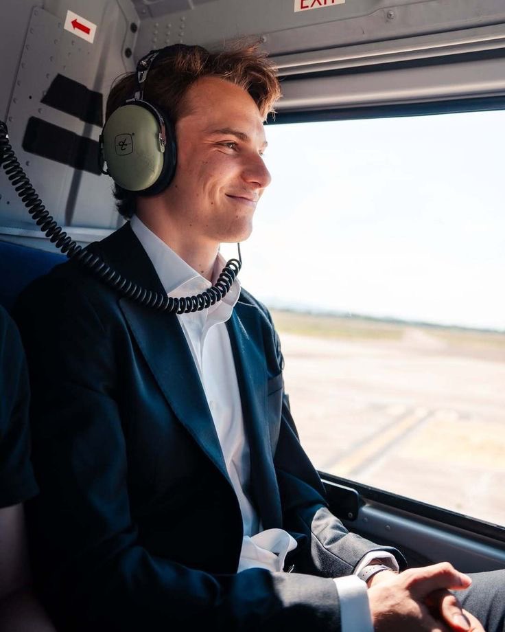 ₛₕₐ🏎️💨🙂‍↔️ tweet media