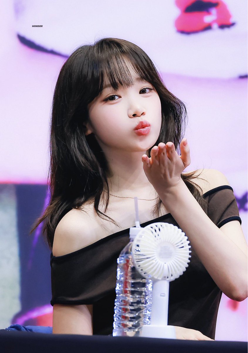 Chaewon Pics tweet media