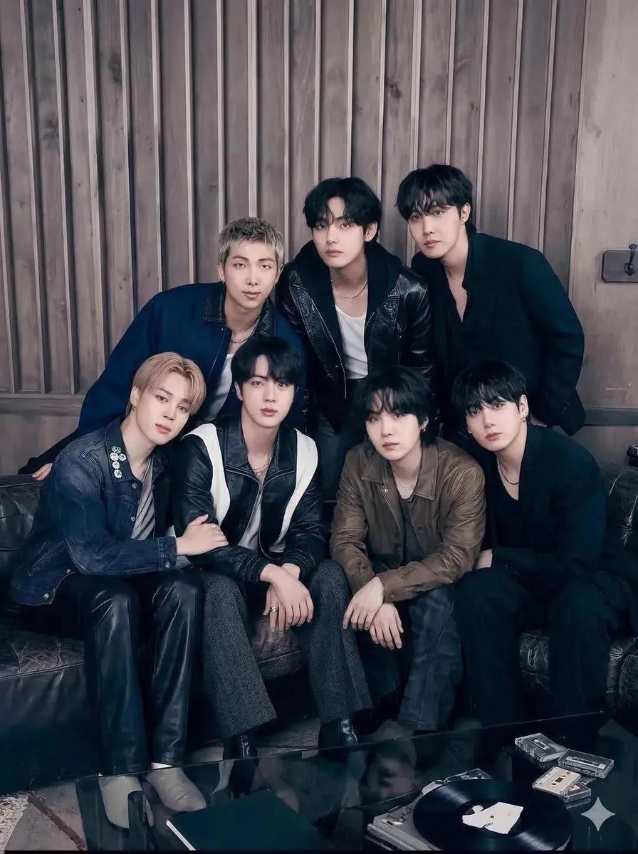 𝓙𝓮𝓷𝓷𝓲𝓯𝓮𝓻 📀ᴶᴷGOLDEN𝄞🎤🎶(FAN) tweet media