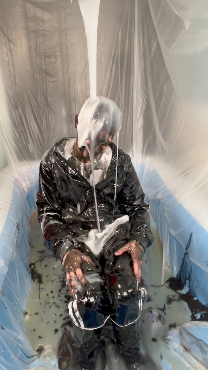 Messy Mark tweet media