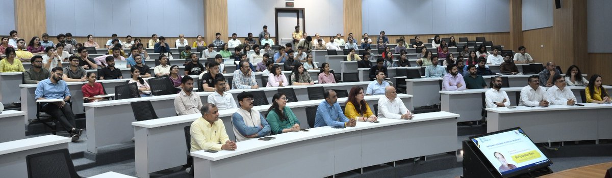 NFSU_Official's tweet photo. Renowned Gujarati poet and researcher Shri Jawahar Baxi addressed students on topic ‘Science and Indian Knowledge System’ at NFSU on 19 Mar'26. On this occasion, he also visited the various Centers of Excellence. Dr. J.M. Vyas, VC-NFSU, greeted him by presenting a memento. https://t.co/Tzj4TYL3GY