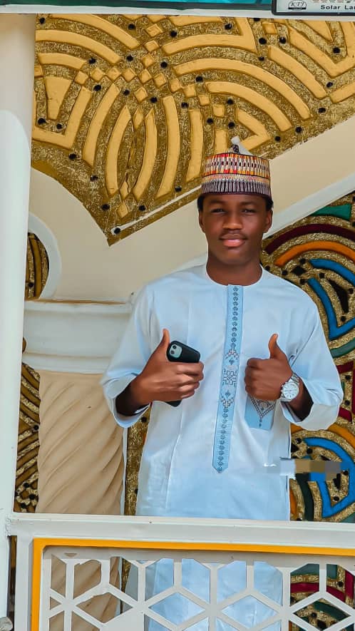 𝑫𝒂𝒏 𝑩𝒆𝒍𝒍𝒐 tweet media