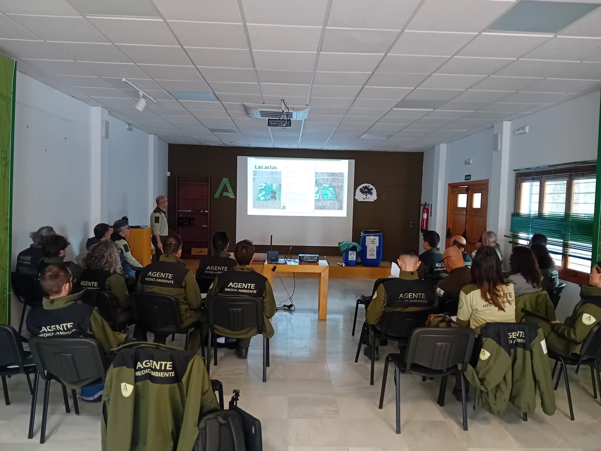 Agentes Medioambientales de Andalucía tweet media