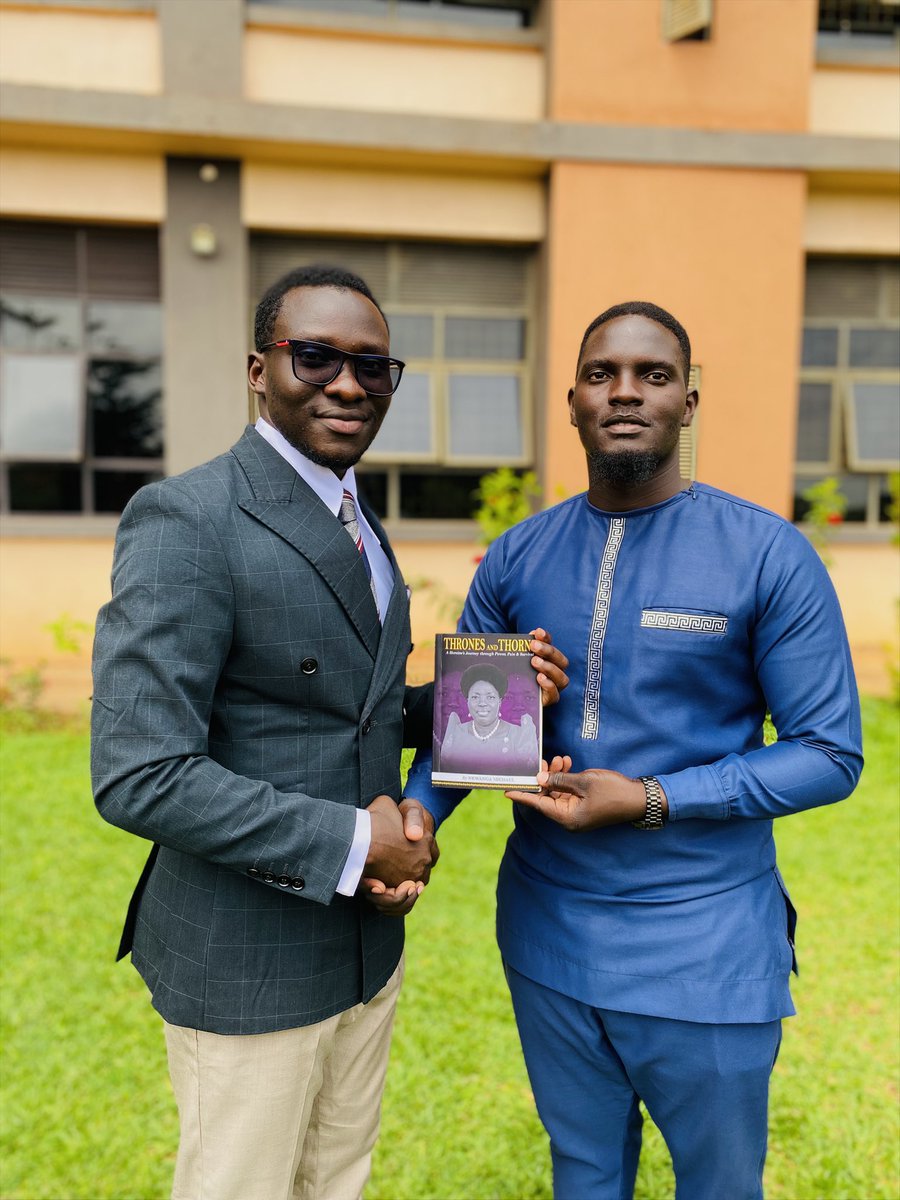 Nkwanga_Michael's tweet image. Good people! Great minds! Powerful stories. Honored to share this moment of literature, ideas and purpose with you brethen! 
Thank you @EmmanuelAndama (KYU Guild President)
#Plight of an African Child 
#Hidden Truths
#Thrones &amp;amp; Thorns