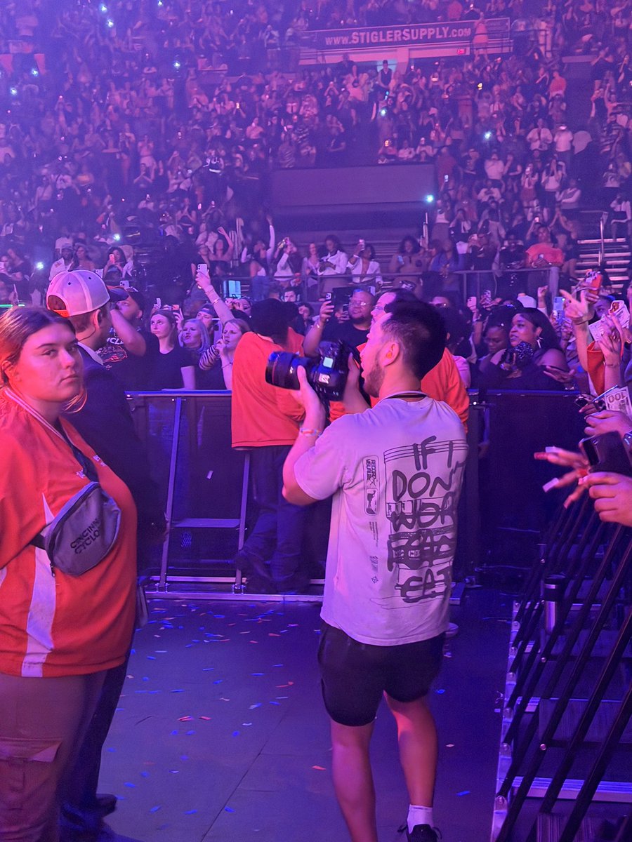 Cardi’s photographer. 🙌🏾🫶🏽