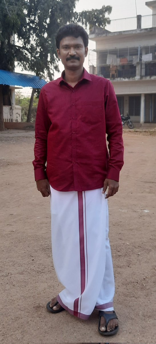 Muthamil tweet media