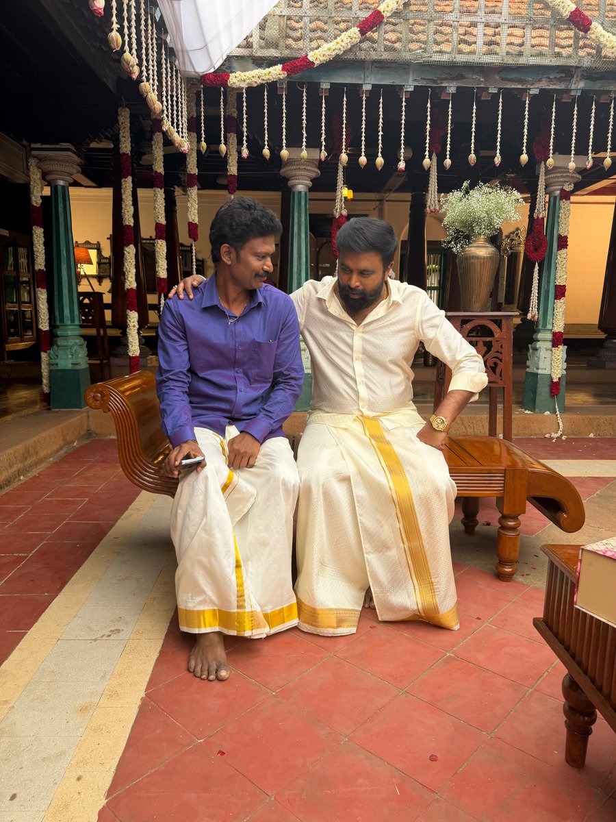 Muthamil tweet media