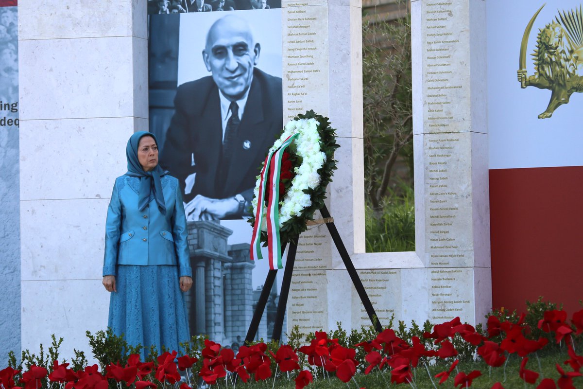 Nous rendons hommage en ce 20 mars, anniversaire de la nationalisation de l’industrie pétrolière en Iran, à la mémoire du grand Mossadegh. Il a défendu jusqu’à son dernier souffle l’idéal d’indépendance et de liberté de l’Iran. Il en a payé le prix face à la cour du chah, aux