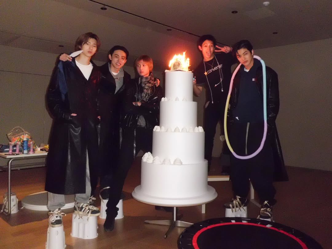 TINTINDAY크크 tweet media