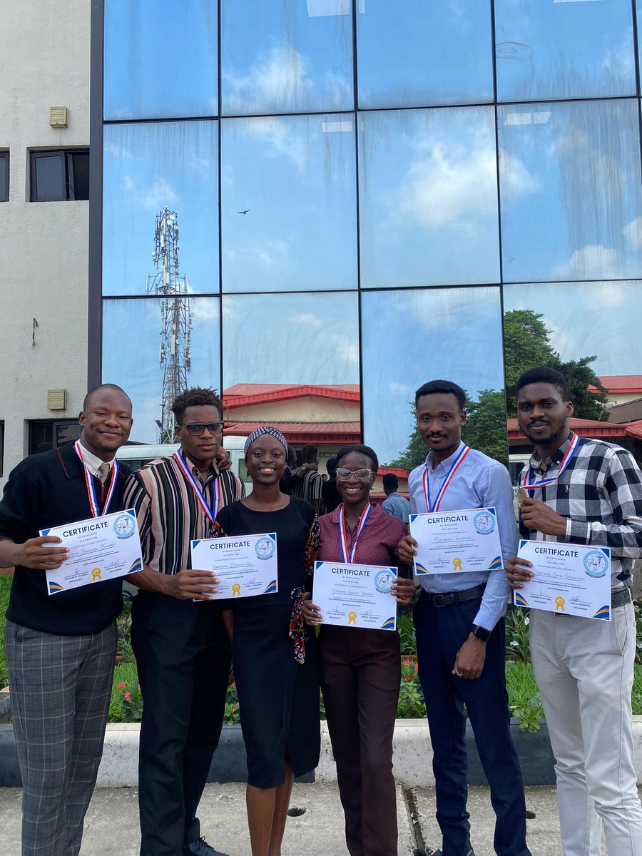 Comfort_deyemo's tweet photo. Becoming VP and Team Lead at competitions taught me that true leadership isn't just about having the answers

It’s about seeing potential in others and positioning them to excel. My greatest contribution wasn't my performance, it was being the loudest cheerleader for my team (4/5 https://t.co/2eXwp8vHxE