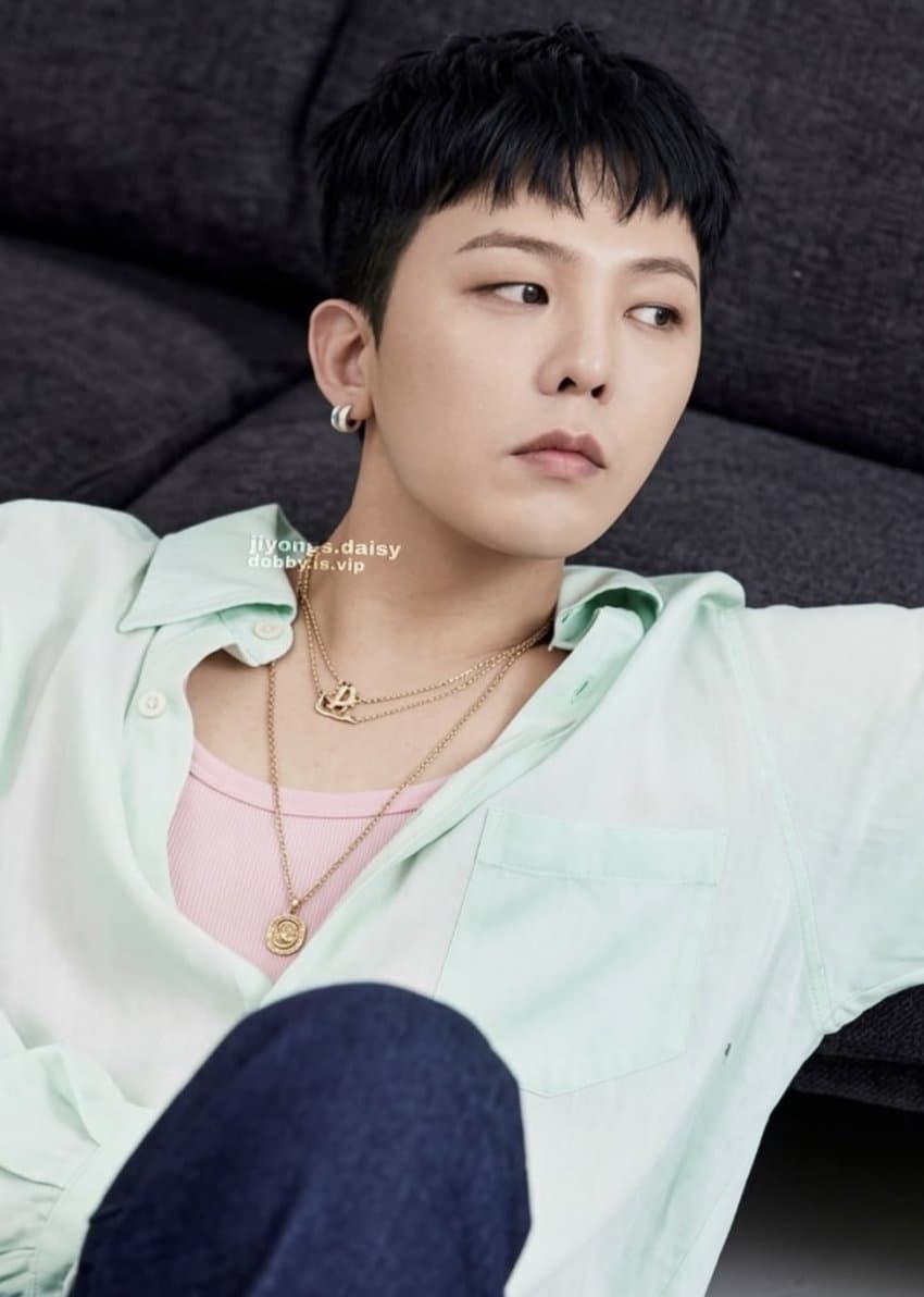 jaricae1's tweet photo. 지디 팸키트 사진 #지드래곤 너무 좋다 #GDRAGON https://t.co/LECC4Lgq4B