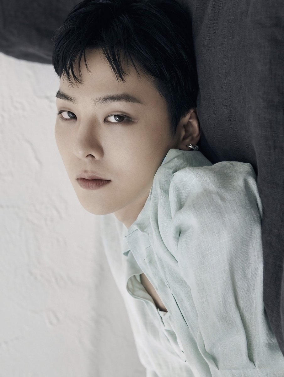 jaricae1's tweet photo. 지디 팸키트 사진 #지드래곤 너무 좋다 #GDRAGON https://t.co/LECC4Lgq4B