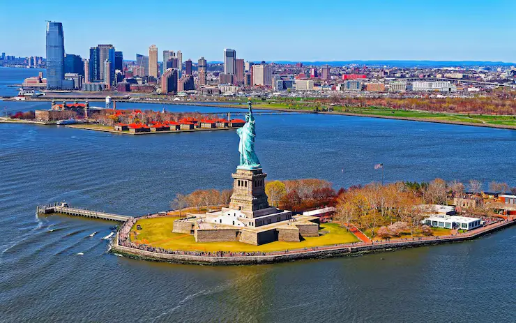 Biglive88's tweet image. 🌸✈️ Looking for the best places to visit in March in the USA? This is the perfect time to explore stunning destinations before the summer crowds arrive!

#TravelUSA #MarchTravel #SpringDestinations #TravelInspiration

biglive.com/destinations/b…