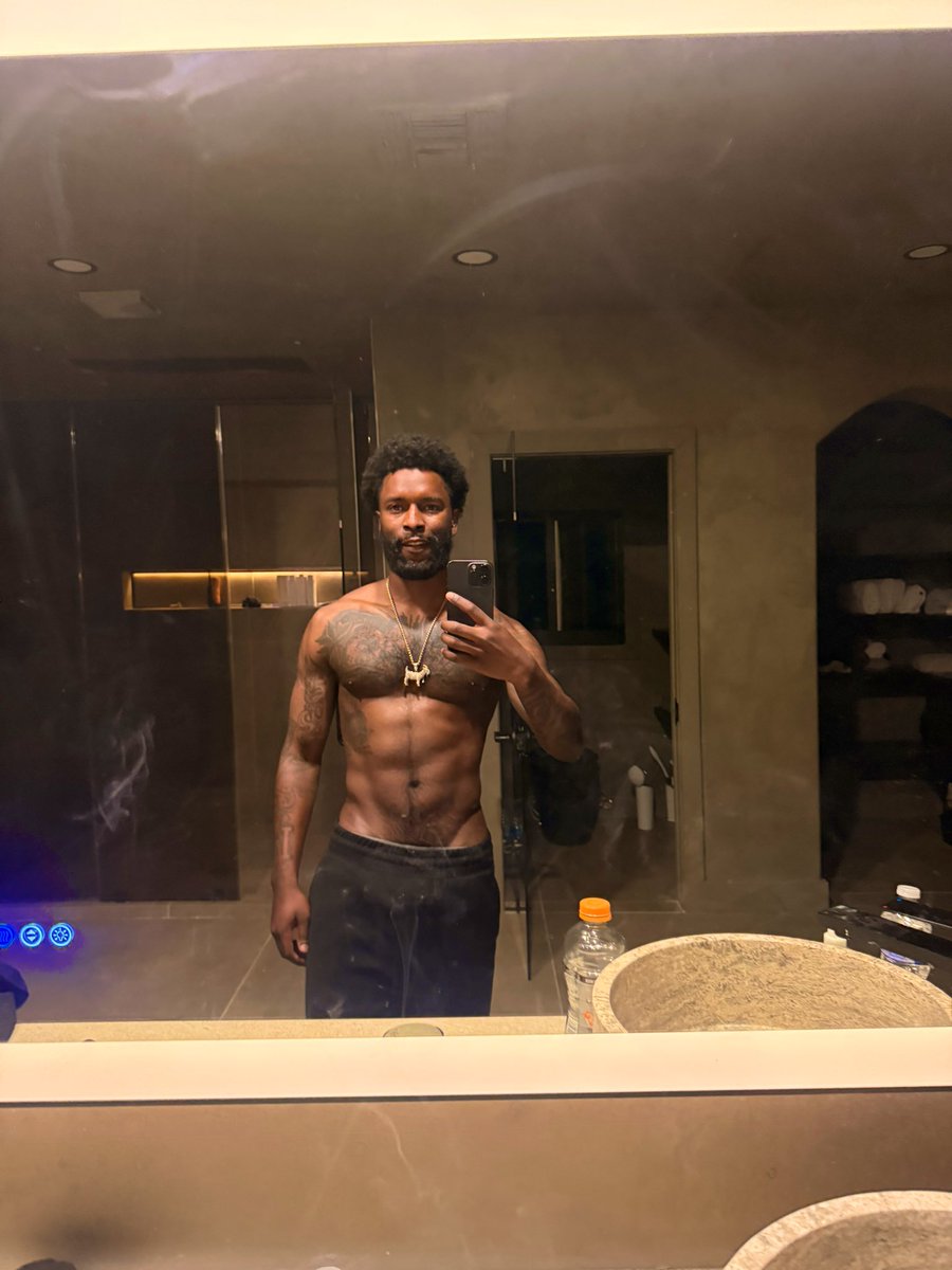 keep looking tweet media