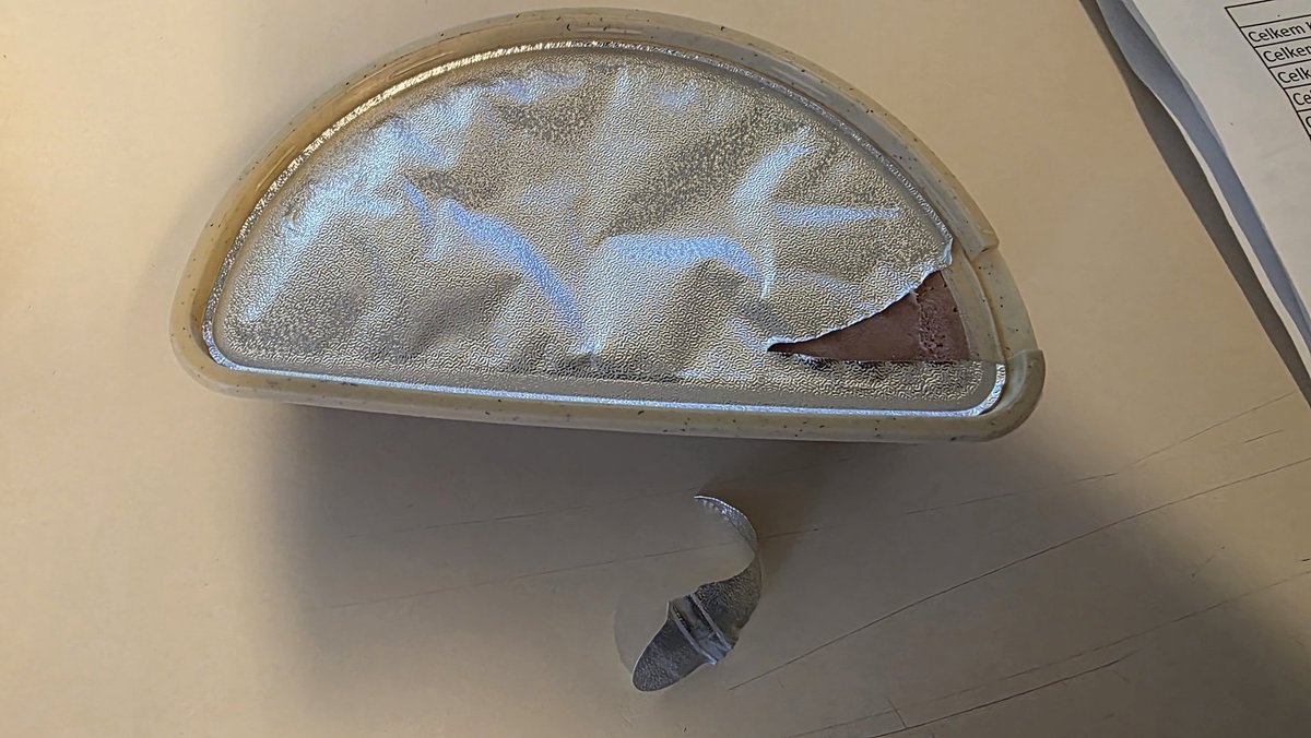 𝓒𝓱𝔂𝓽𝓻𝔂́ 𝓜𝓲𝓻𝓮𝓴 🧐 tweet media