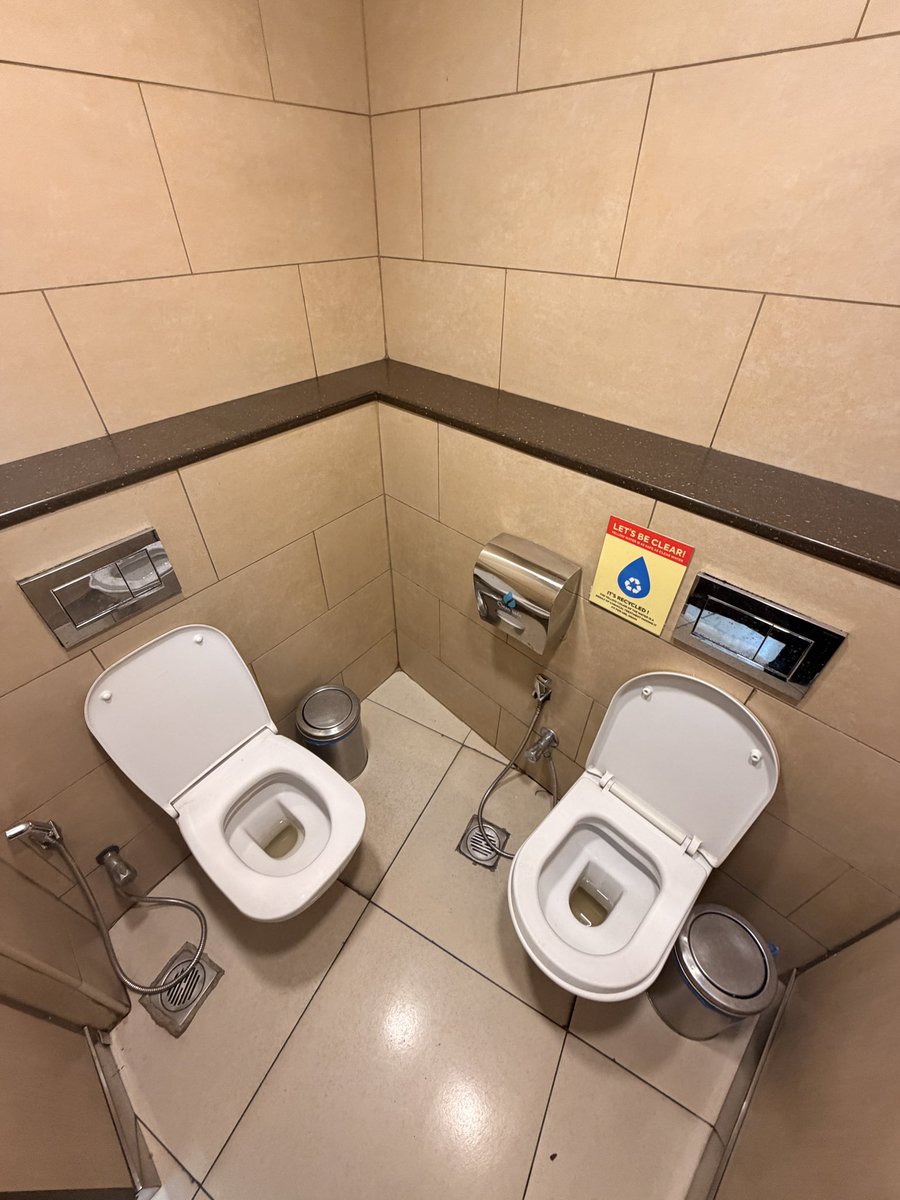 pain au chocolat tweet media