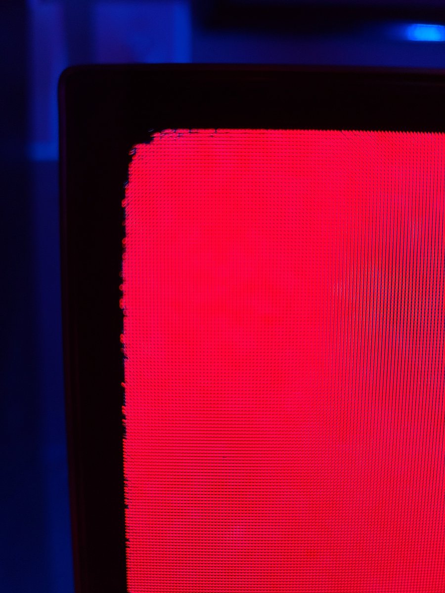 Breakdown tweet media