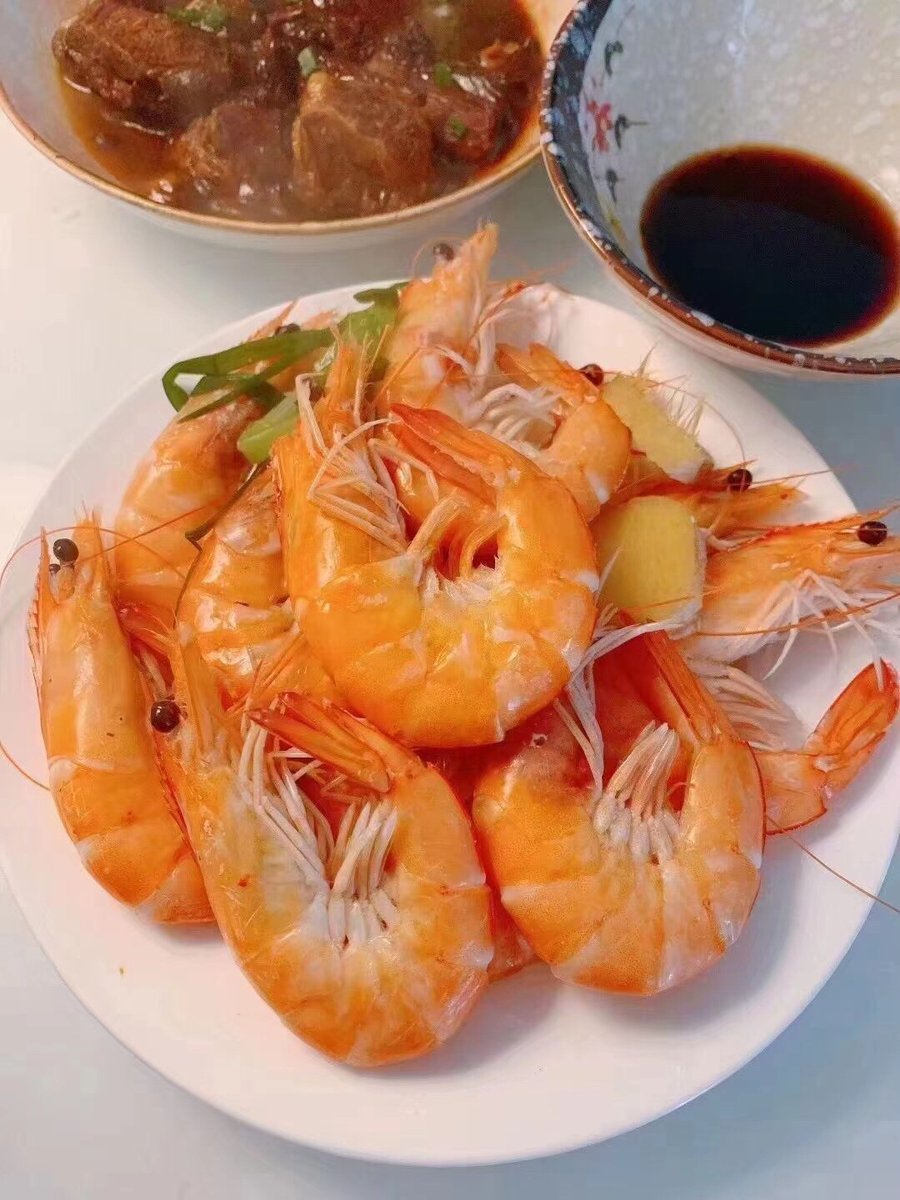 emmy amer tweet media