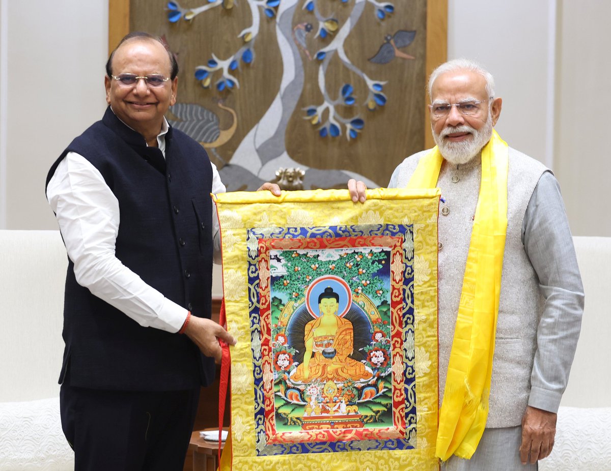 PMO India tweet media