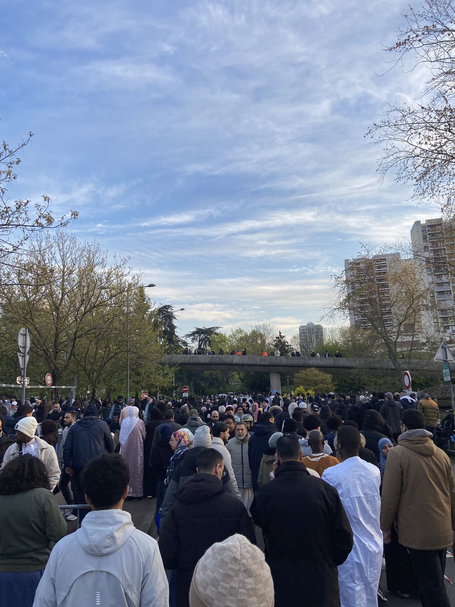 INTOUCHABLE tweet media