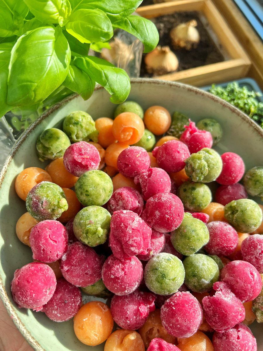 Случай в Эстонии tweet media