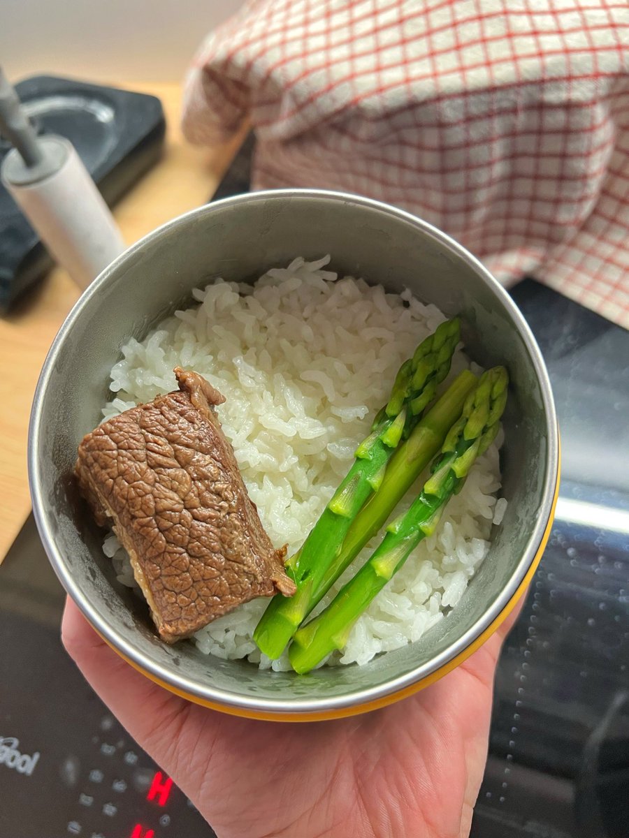 Случай в Эстонии tweet media