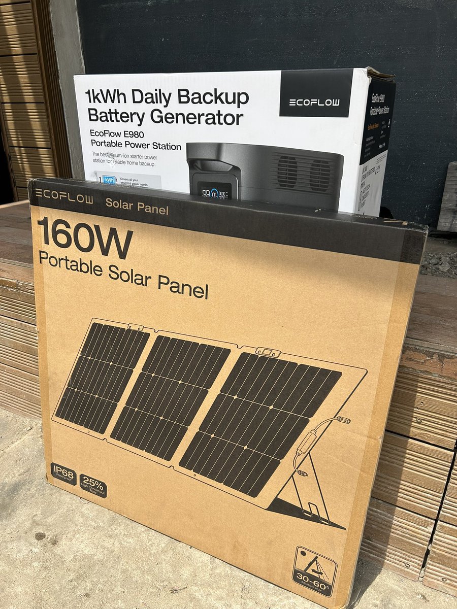 Val Gadgets tweet media