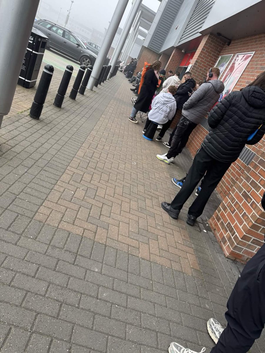 Pokemon UK PBST - Restock Alerts & News tweet media