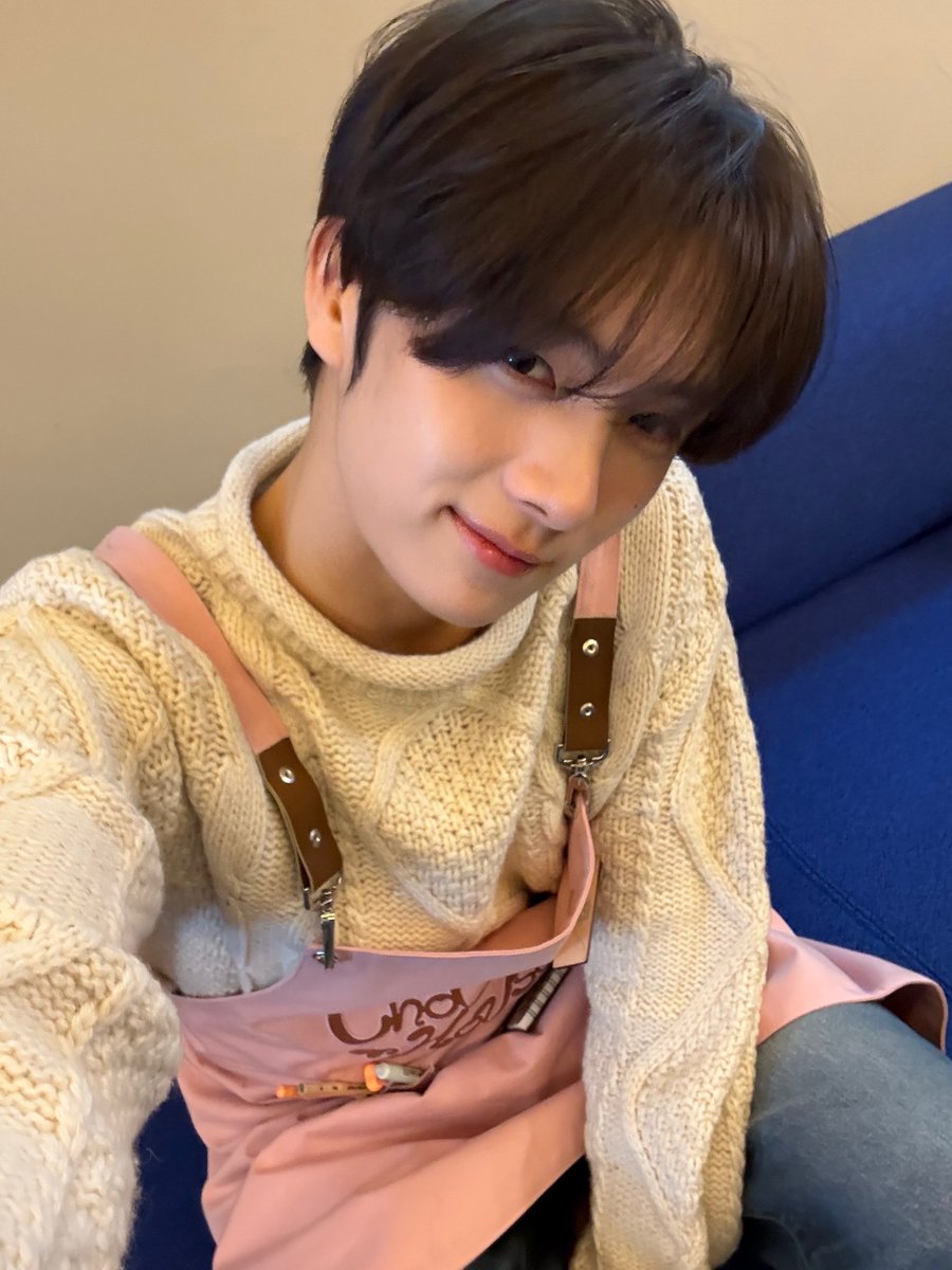 Youngjae. tweet media