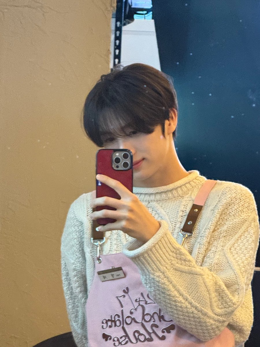 Youngjae. tweet media